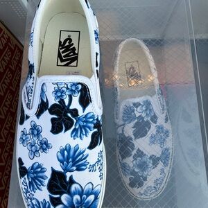 Vans Brand New - stored in box